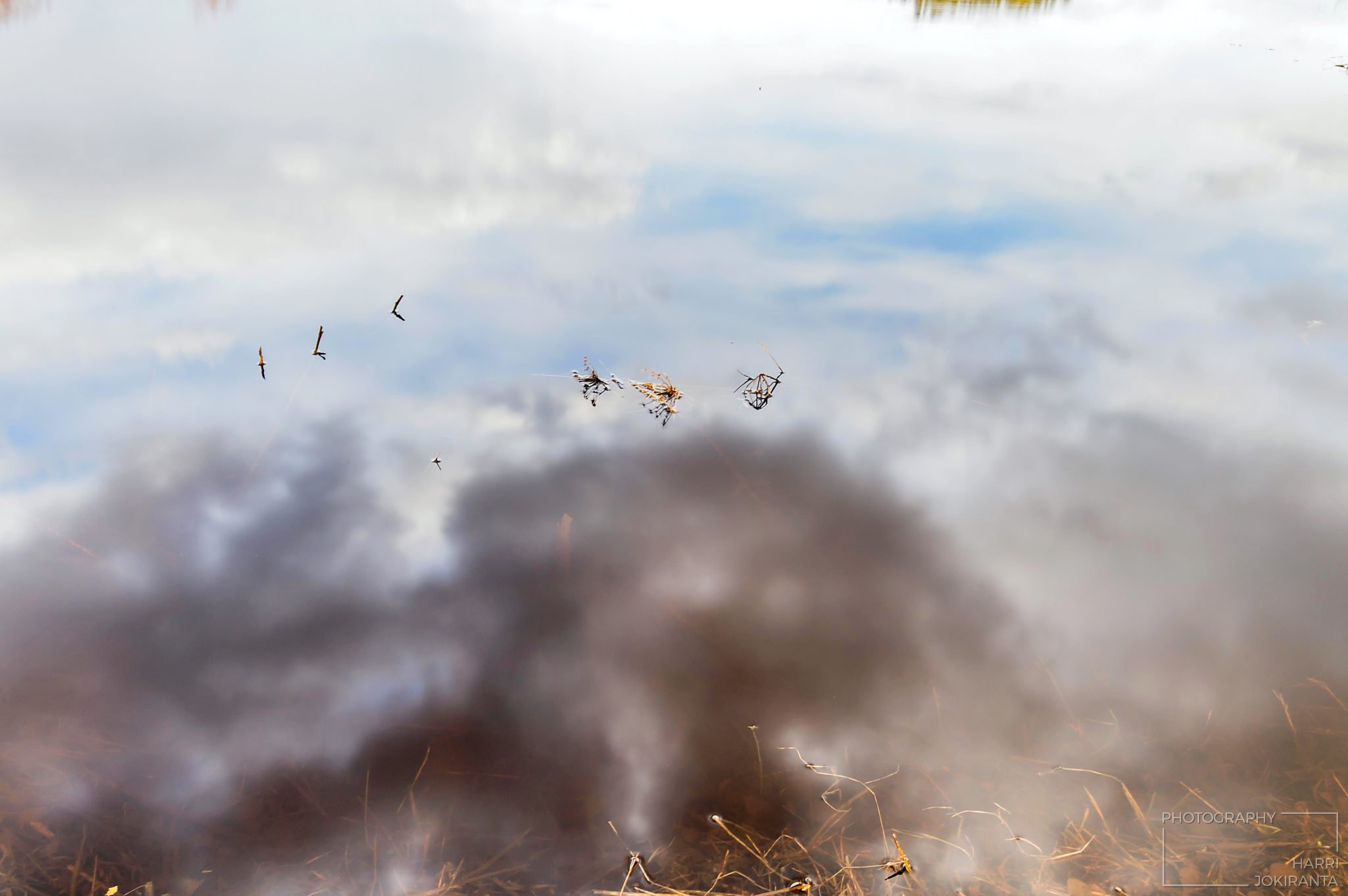 Pilvikuvastus – Clouds over the Water