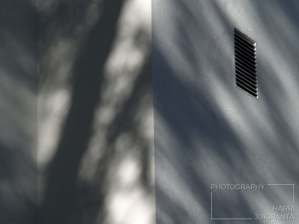 Kulman takana – Behind the Corner