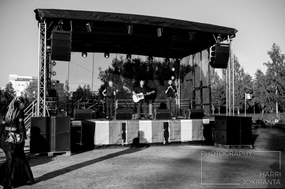 Shadows – Varjot