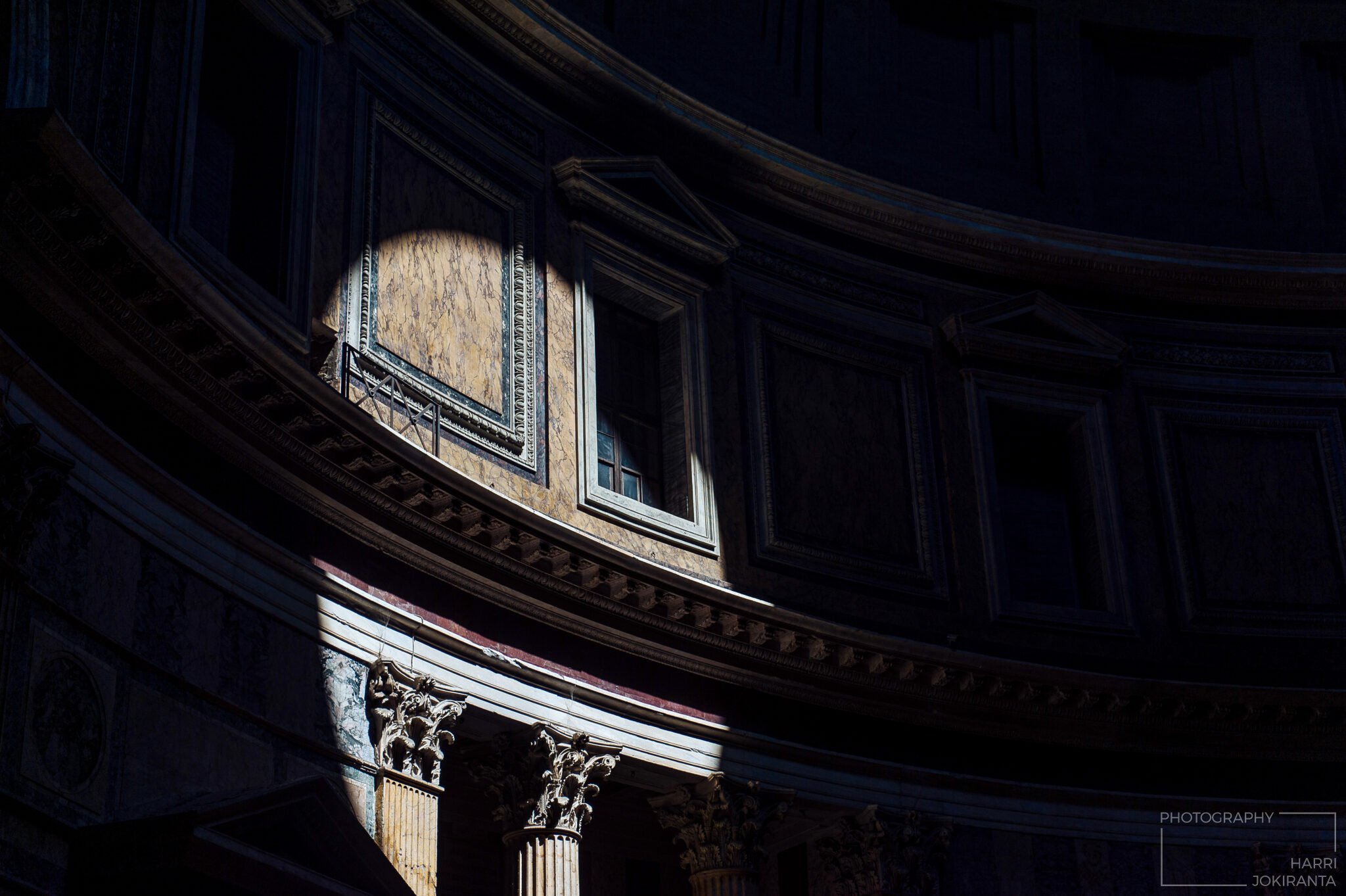 Daylight on the Wall, Pantheon – Rome 2015