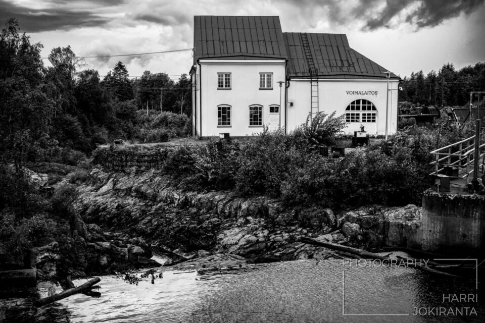 Power Station … before heavy Rain